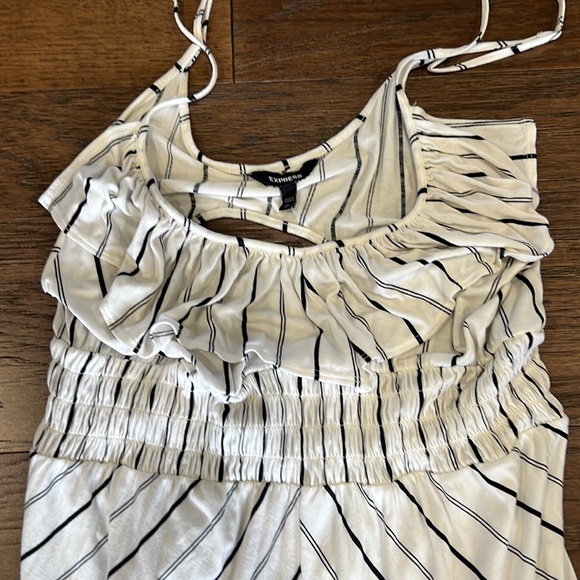 Express black&white striped high low dress size Large in perfect condition! - Picture 2 of 3